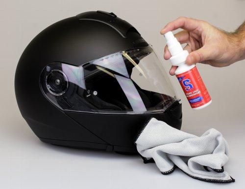 S100 Visor and Helmet Cleaner, 100 ml, included microfibre cloth
